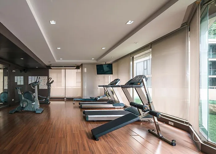 Wander Nana - Two-Bedroom Apartment With Park View Apartment